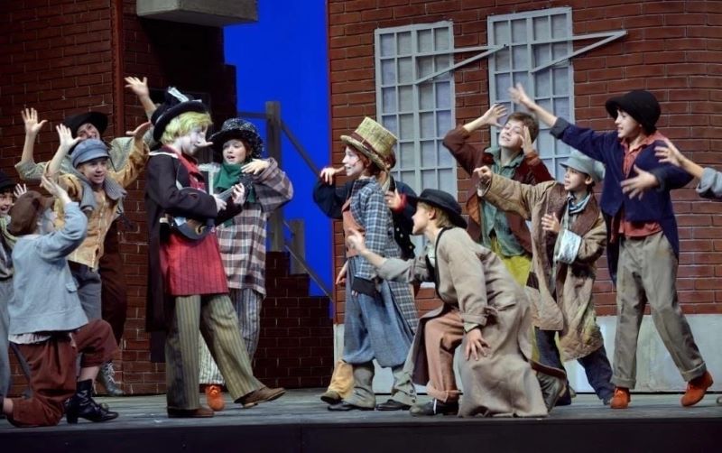 Cпектакль «Жизнь и необыкновенные приключения Оливера Твиста» 20 октября в 19:00 в КЦ Меридиан