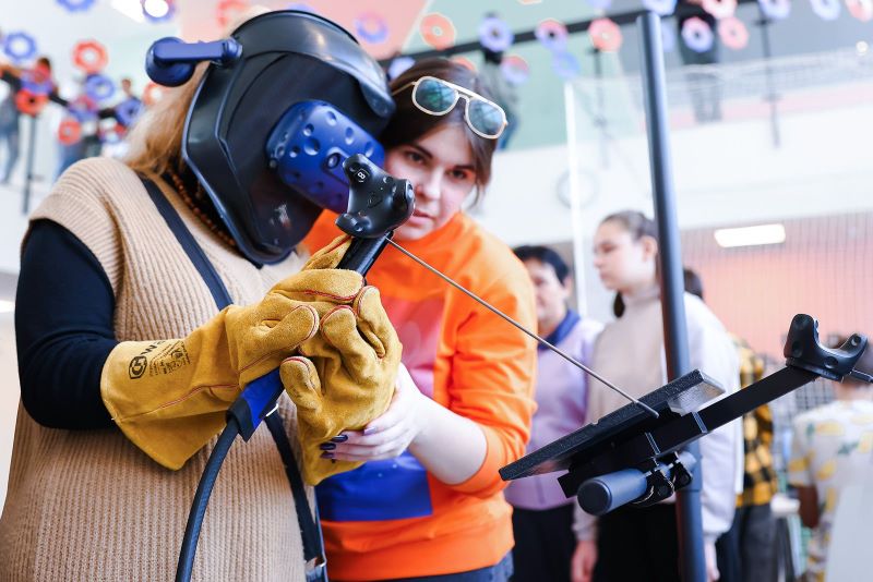 120 мастер-классов и 140 профессий: Форум московских колледжей.19-21 марта 2025. 120 мастер-классов и 140 профессий: Форум московских колледжей.19-21 марта 2025.