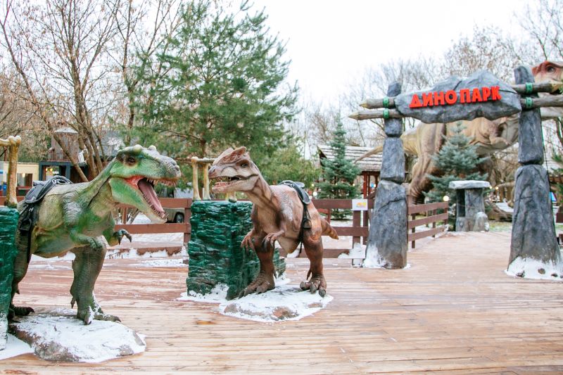 Рычащие каникулы с динозаврами пройдут в парке развлечений «Сказка»