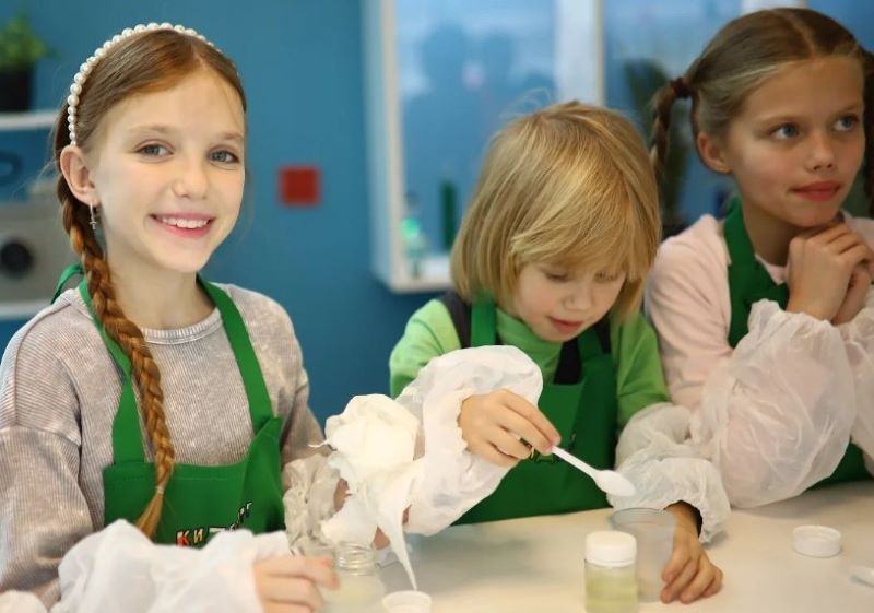 Детский апрель: каникулы, капель и топ-10 самых интересных занятий весной для детей