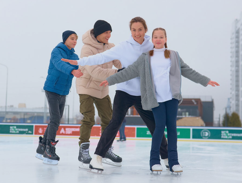Бесплатные тренировки по катанию на коньках в ОК «Лужники».10+