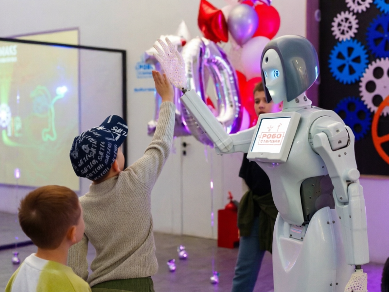 11 лет «Робостанции» на ВДНХ 29 апреля-3 мая 2026.4+