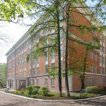 Средняя общеобразовательная школа №706 - здание школы ГБОУ Школа № 1251 имени генерала Шарля де Голля