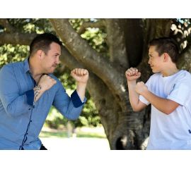 Нужно ли учить мальчиков драться?