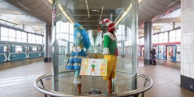 Выставка к 85-летию Ансамбля песни и танца им. С. Дунаевского открылась на станции метро «Воробьевы горы»