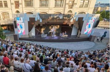 Спектакли под открытым небом для всей семьи на фестивале «Театральный бульвар.0+