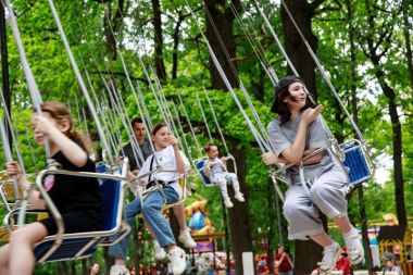 В Химках распахнет двери обновленный парк аттракционов «Сказочный бор»