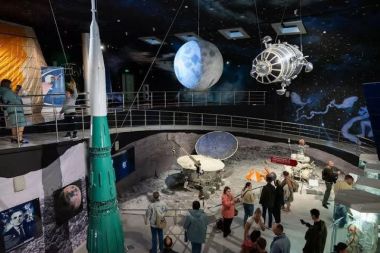 Бесплатные экскурсии в Центре космонавтики и авиации на ВДНХ.6+