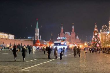 Где погулять на новогодних каникулах 2022  в Москве? 20 локаций для фото и не только!