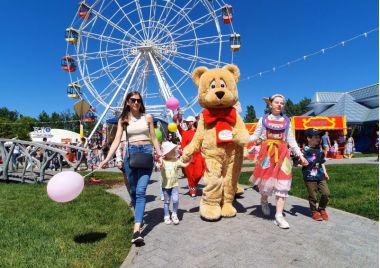 Парад ростовых кукол в парке «Сказка»: праздник для всей семьи 1 мая. 0+